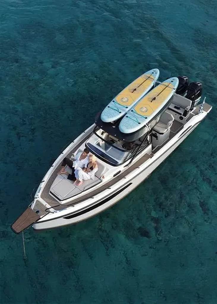 Private Motor Yacht Trip to Dia from Heraklion